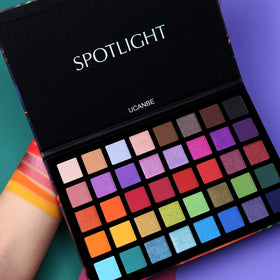 15 PCS eye brushes included with UCANBE eyeshadow palette