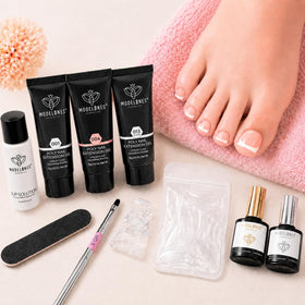 24 nail forms of various sizes in the modelones kit