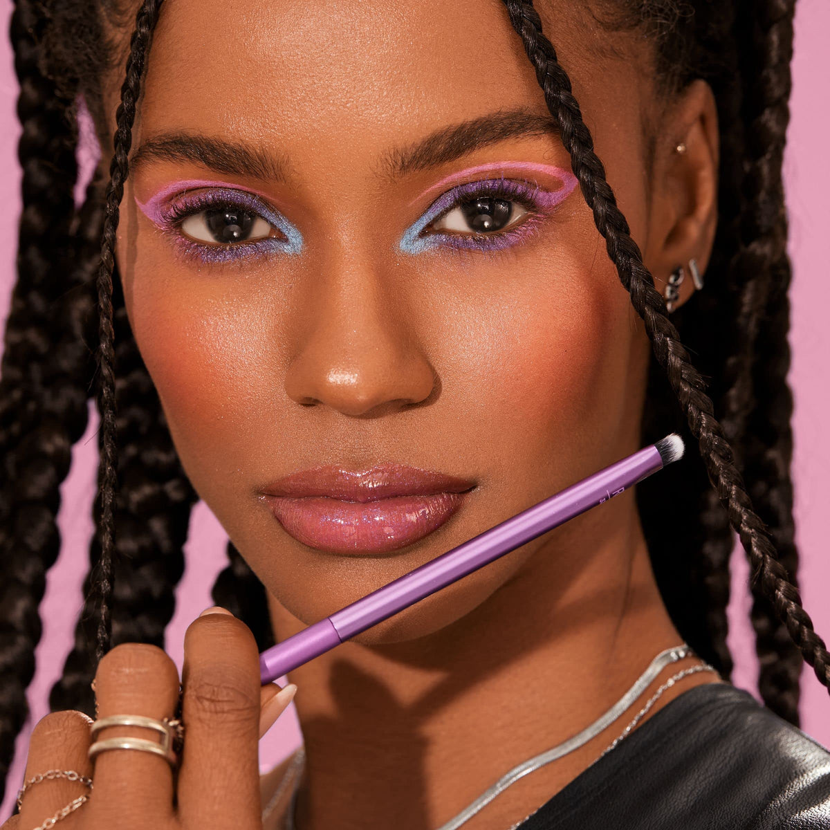 313 Definer Brush from Real Techniques Everyday Eye Essentials Set