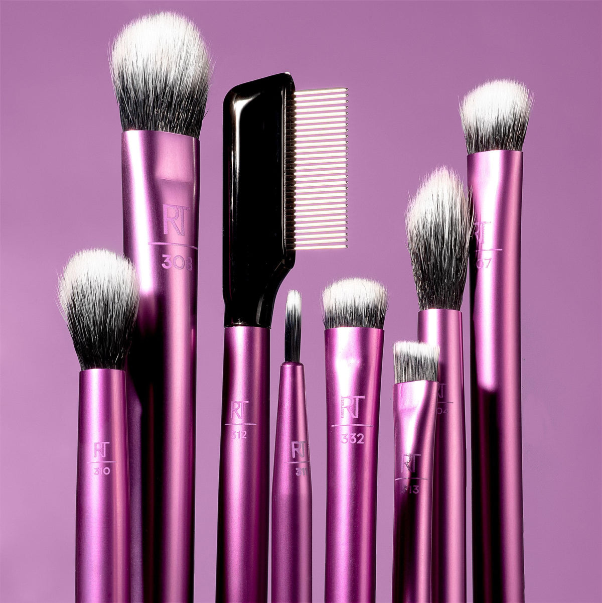 332 Smudge Brush from Real Techniques Everyday Eye Essentials Set