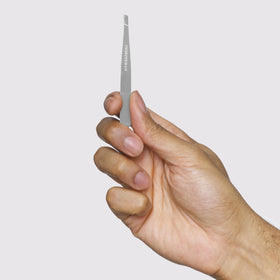 Close-up of Tweezerman Slant Tweezer tips