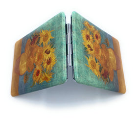 Aeisage Square Compact Mirror in a handbag for easy travel