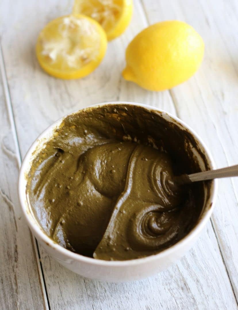AL HASNAYN henna cones showing smooth paste texture