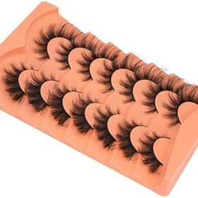 ALICROWN Mink Lashes Cat Eye Eyelashes in a beauty setup