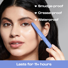 ALLEYOOP eyeshadow stick with built-in sharpener