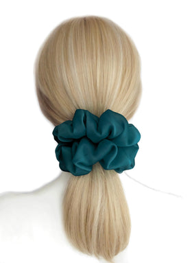 AnnushkaHomeDecor scrunchie in clear display box with silver ribbon