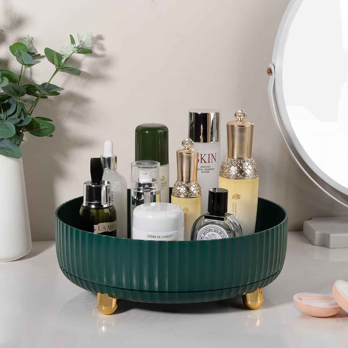 Anyoifax makeup organizer showing smooth surface and non-slip feet