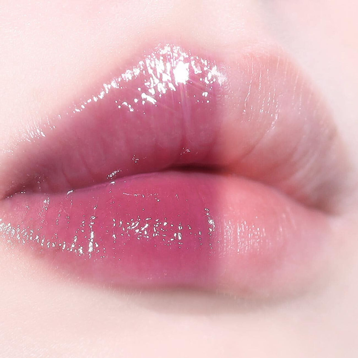 AOU GLOWY TINT BALM Mulberry side view