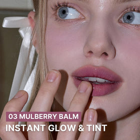 AOU GLOWY TINT BALM Mulberry swatch on skin