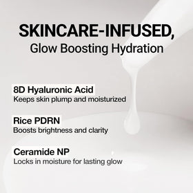 Application of CLIO Glazing Milky Essence on skin