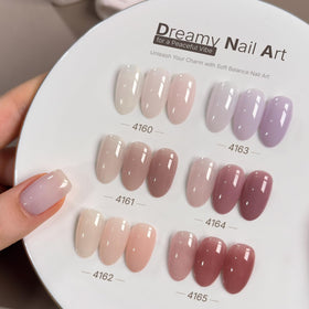 Application of GAOY gel polish on nails