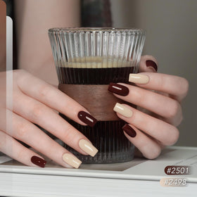 Application of GAOY gel polish with UV light curing