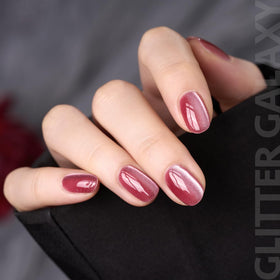 Application of GAOY Glitter Cat Eye Gel Nail Polish with magnet