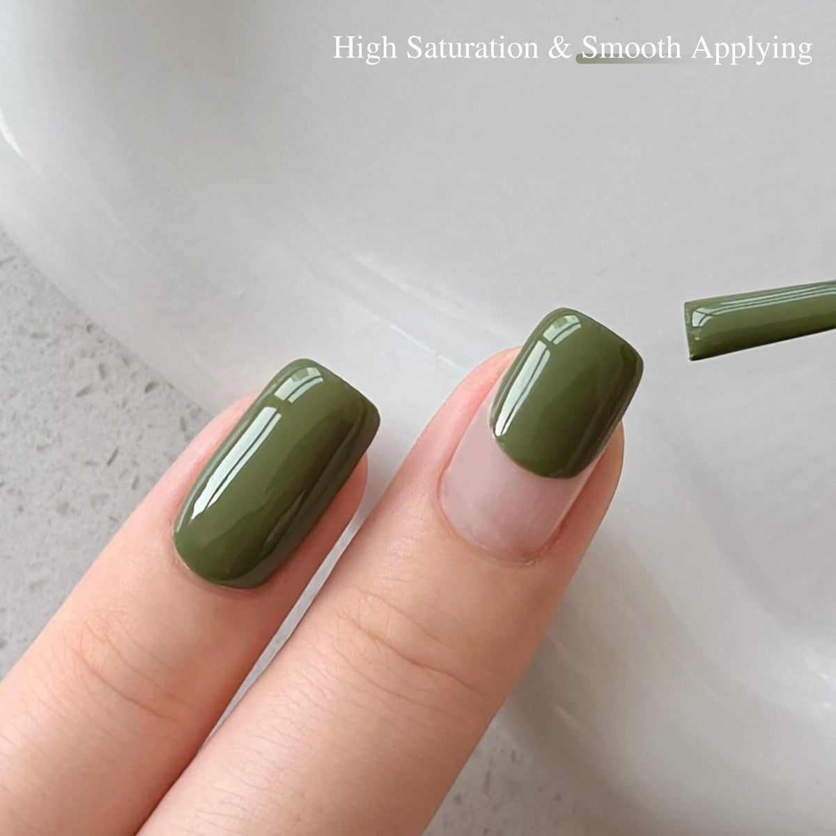 Application of GAOY Green Gel Nail Polish on nails