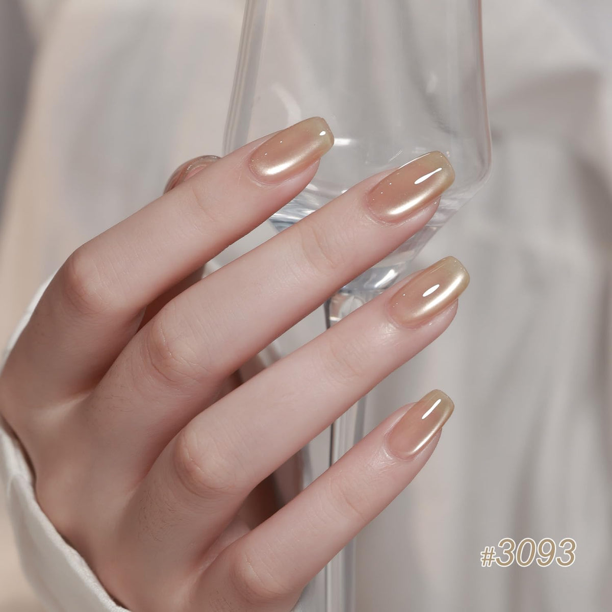 Application of GAOY Icy Glass Cat Eye Gel Nail Polish
