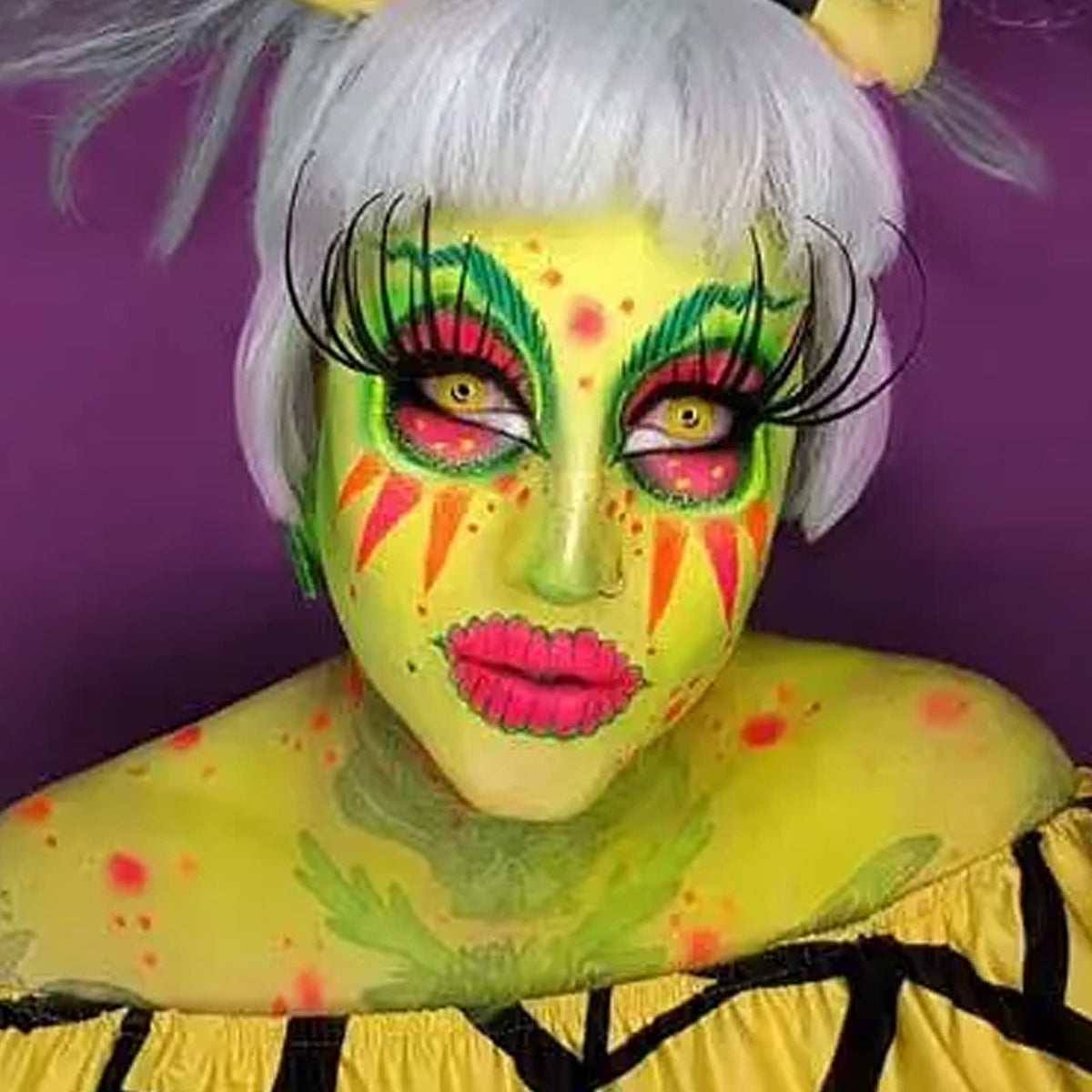 Application of MEICOLY Ogre Green Face Body Paint on skin