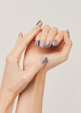 Application process of ohora Semi Gel Nail Strips on nails