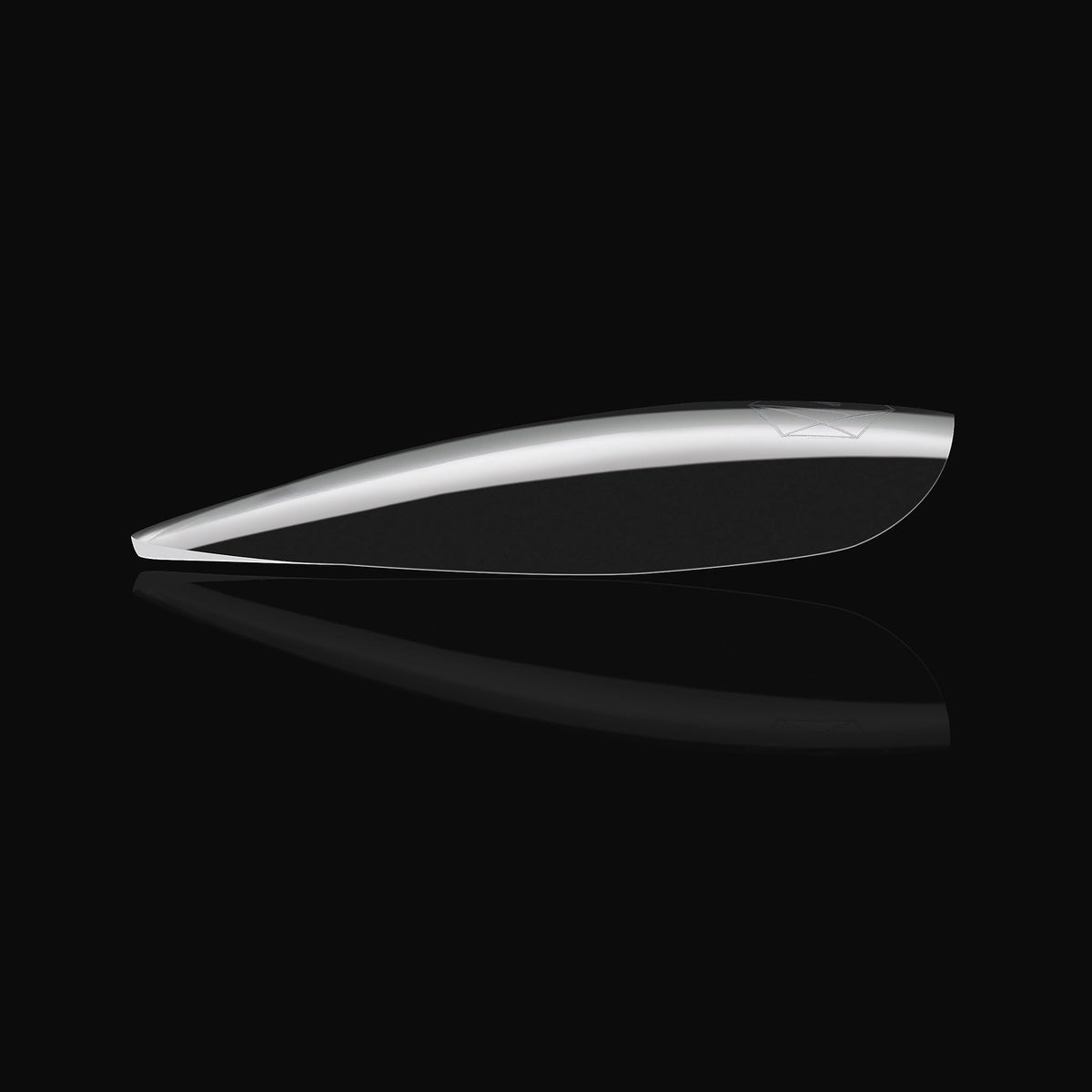 APRÉS Gel-X Almond Nail Tips showing structural design features