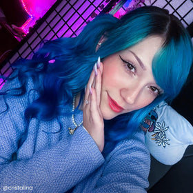 ARCTIC FOX Aquamarine hair dye mixed with purple for custom colour