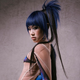 ARCTIC FOX Arcane Semi Permanent Hair Dye Caitlyn blue application on hair