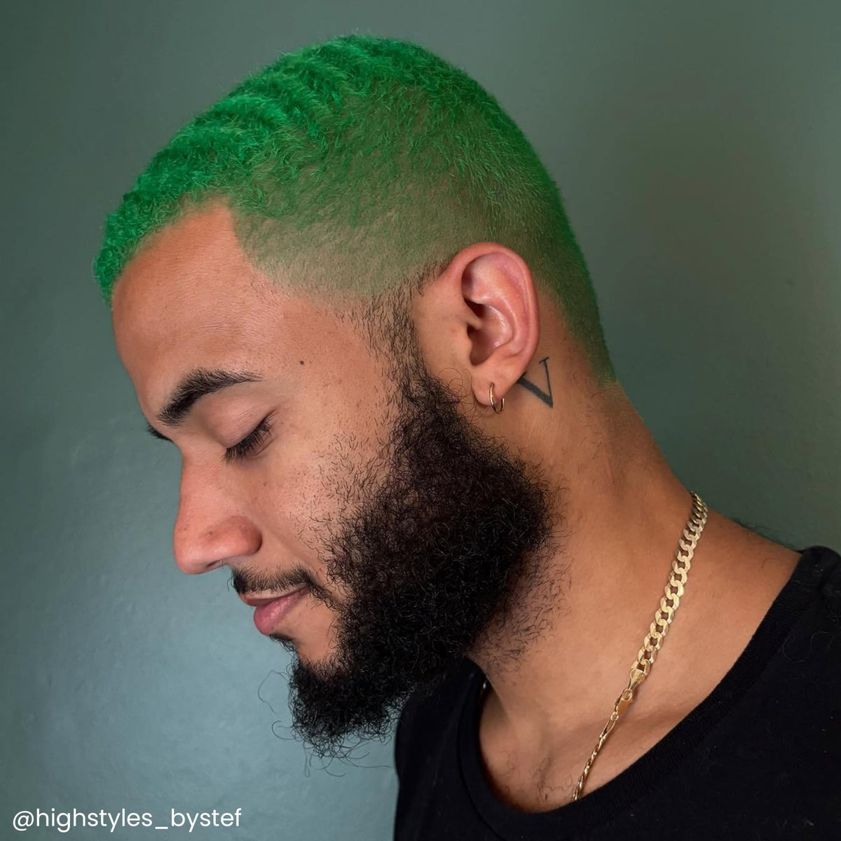 ARCTIC FOX Semi-Permanent Hair Dye Iris Green application process