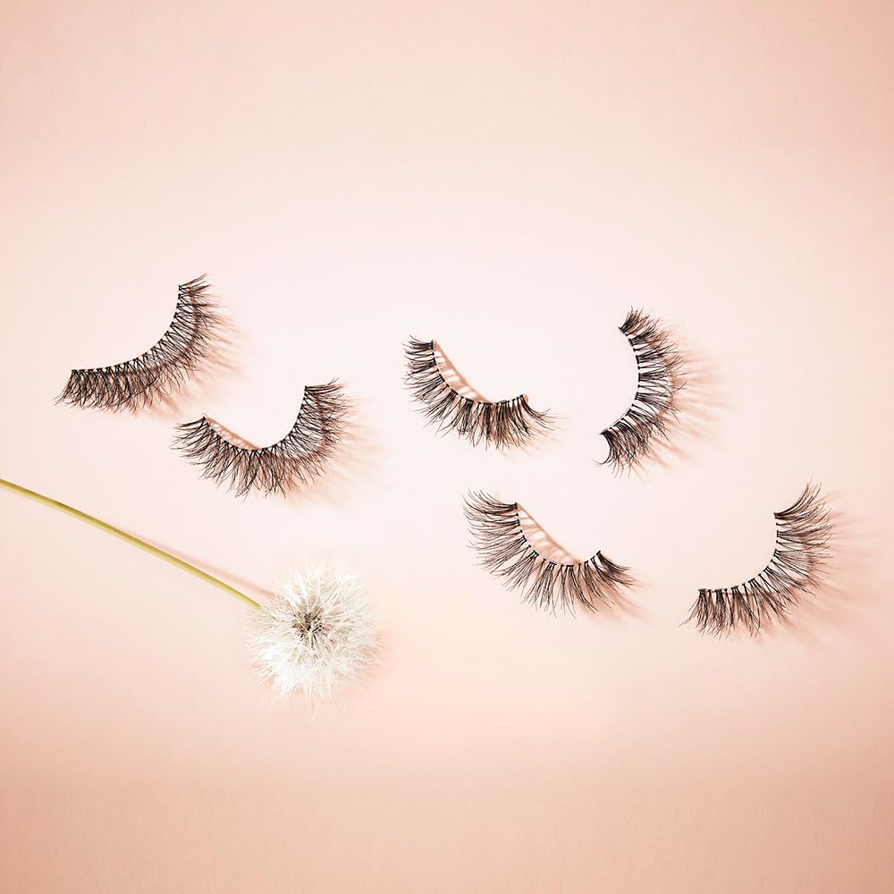 Ardell Naked Lashes 421 application process step