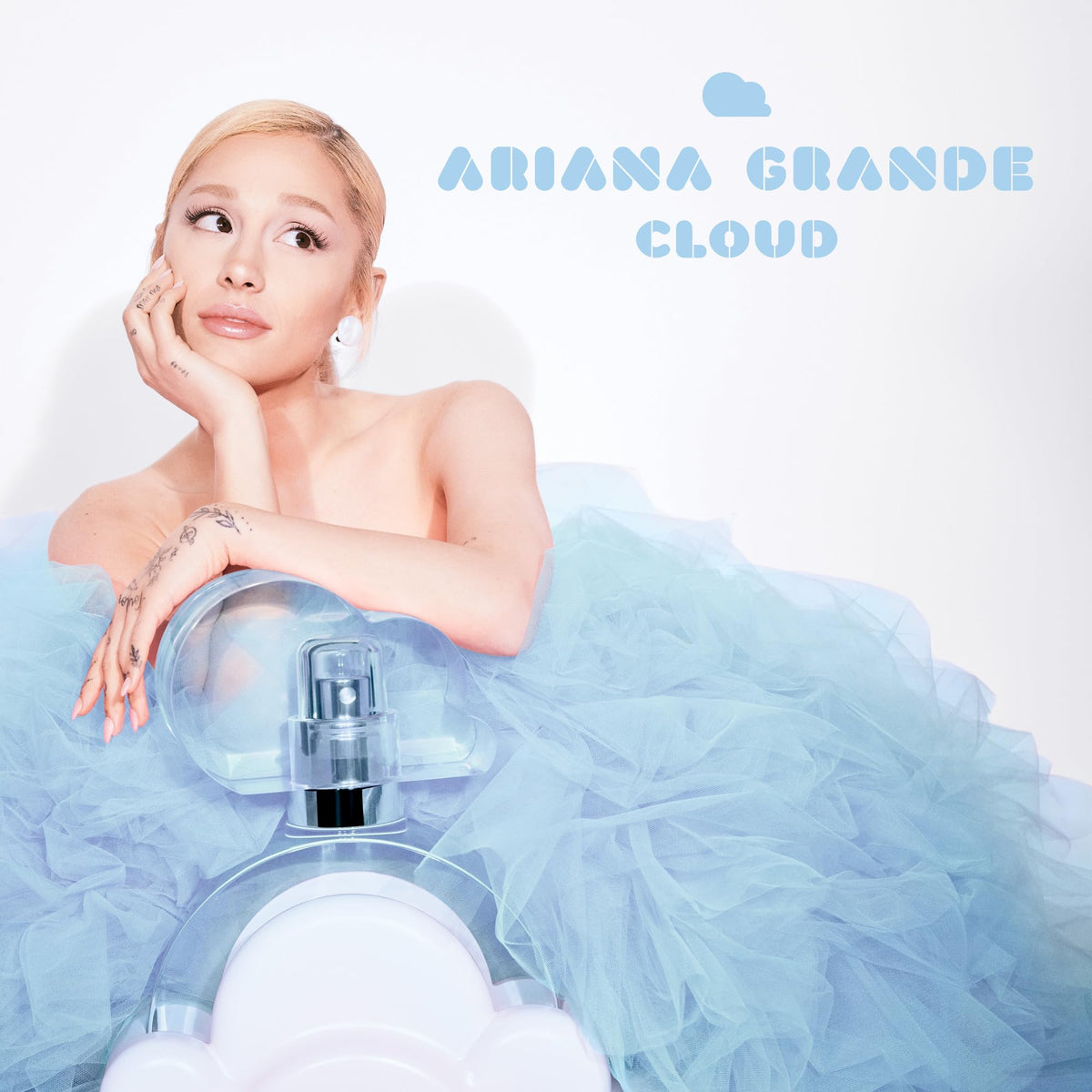 Ariana Grande Cloud Eau de Parfum lifestyle scene