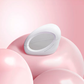 Ariana Grande MOD Vanilla Eau De Parfum packaging