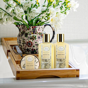 ArioseMonde Spa Gift Basket with decorative elements
