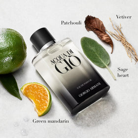 Armani Beauty Acqua di Giò Eau de Parfum bottle with black gradient