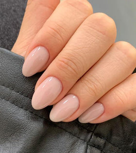 Artquee Press on Nails Short Soft Pink Almond with included accessories
