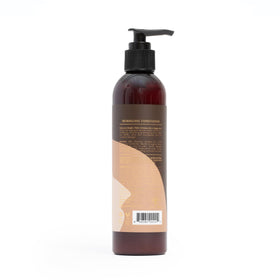 As I Am Detangling Conditioner Leave-in 8oz in bathroom setting