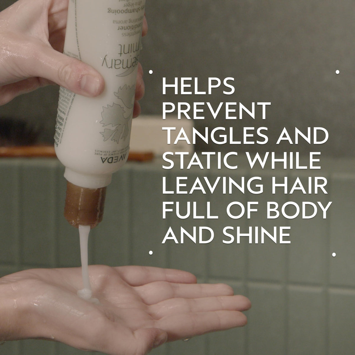 Aveda Rosemary Mint Weightless Conditioner 290g back view
