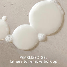 Aveeno Oat Milk Blend Shampoo lather on hair