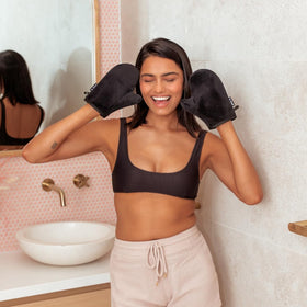 B.TAN Back + Body Self Tanning Mitts in packaging