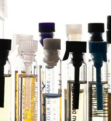 Back view of Designer Perfume Sampler Set packaging