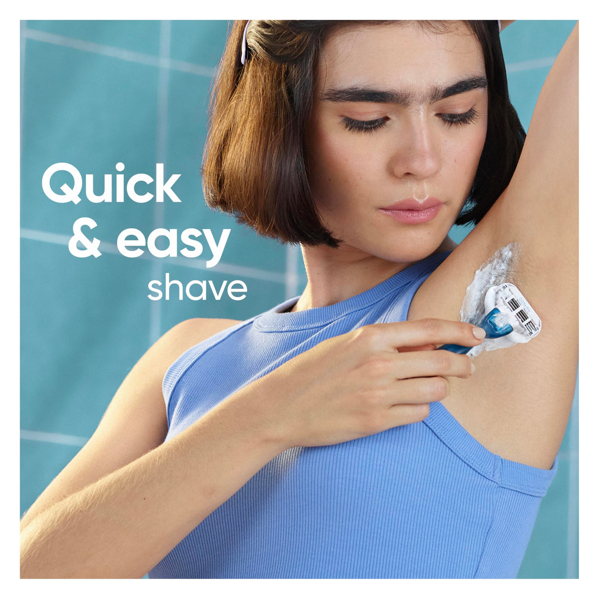 Back view of Gillette Venus Smooth Women's Razor Blade Refills