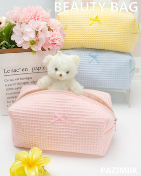 Back view of PAZIMIIK Cozy Makeup Bag in Waffle Pink