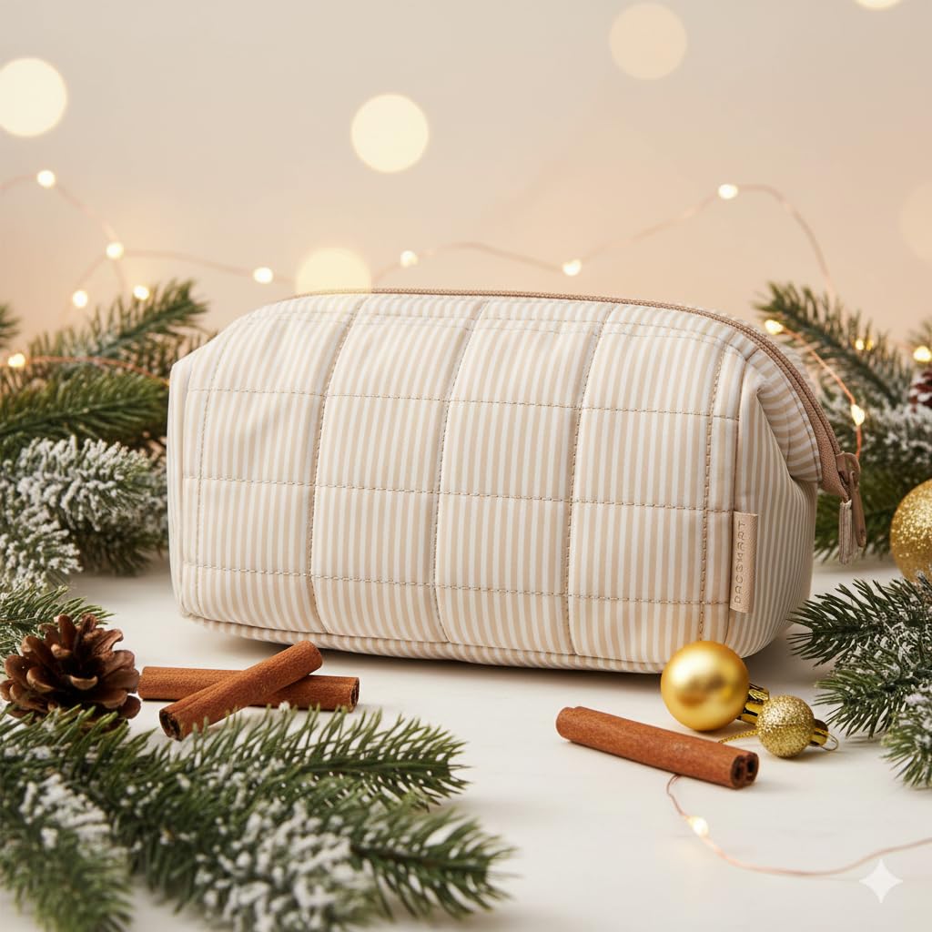 BAGSMART Makeup Bag wide opening showcasing interior pockets