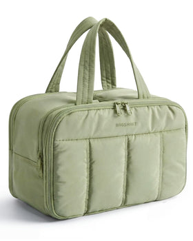 BAGSMART Travel Toiletry Bag front view in green