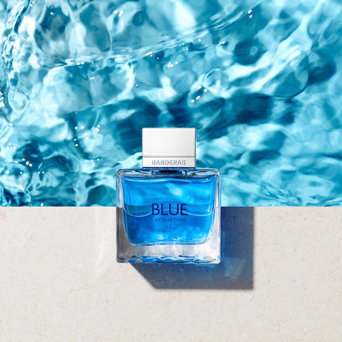 BANDERAS Blue Seduction Eau de Toilette Spray cap close-up