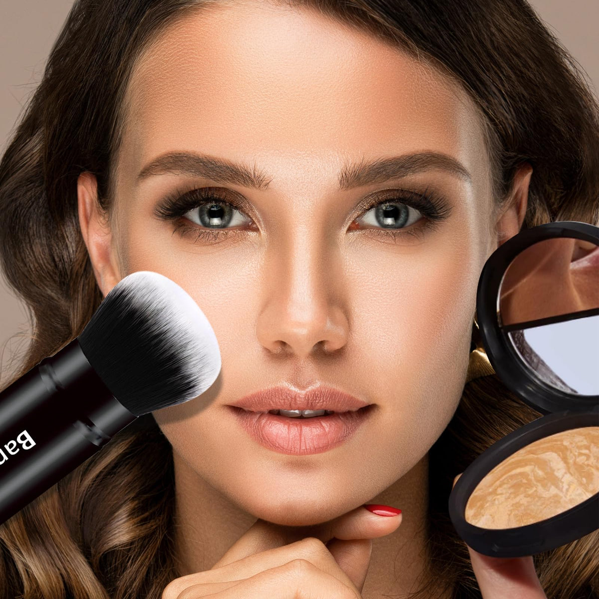 Banidy Kabuki Brush retractable feature close-up