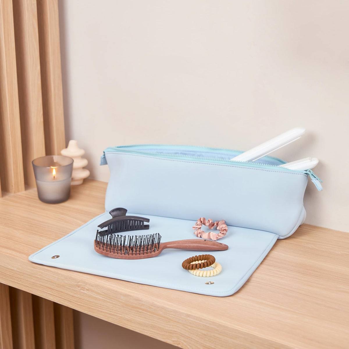 BAREFOOT CARIBOU Hair Tools Travel Bag side view