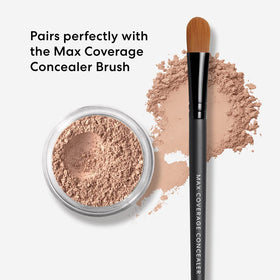 bareMinerals Loose Powder Concealer Deep Bisque texture close-up