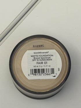 bareMinerals ORIGINAL MATTE Loose Foundation Fair 01 close-up