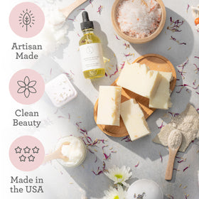 Bath bomb and bath salts from Lizush Luxury Spa Gift Set