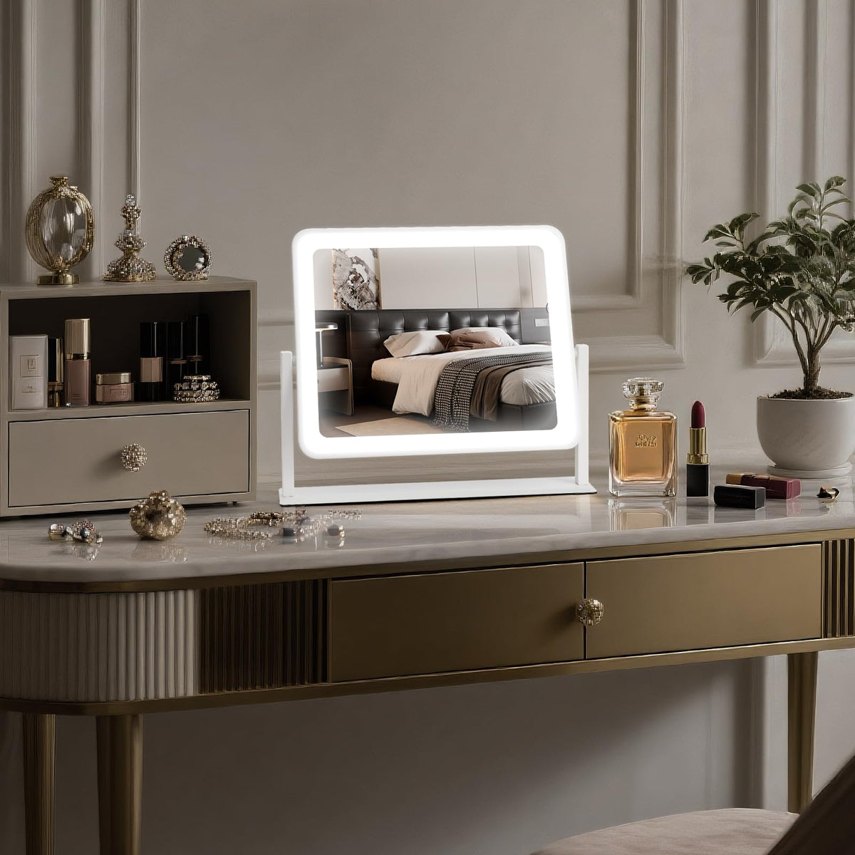 Bearolve Vanity Mirror with metal frame and base