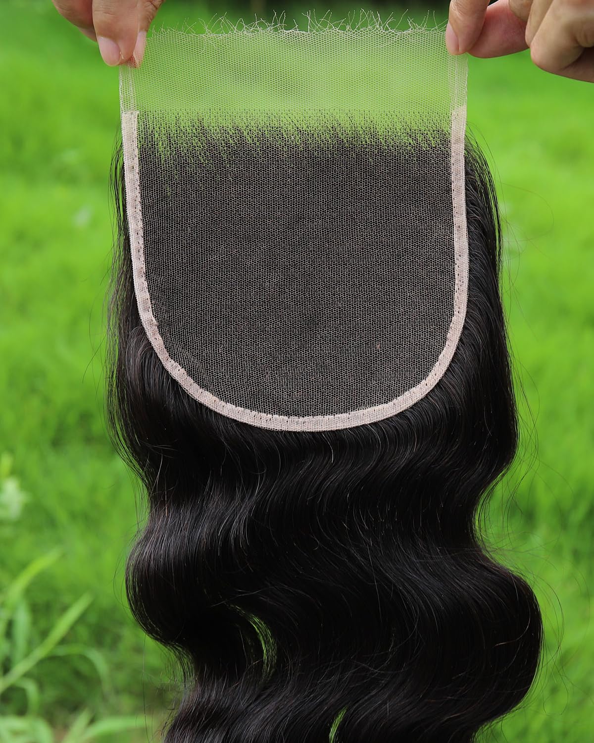 BEEOS Body Wave 5x5 HD Lace Closure styled in a middle part