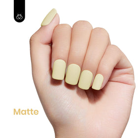 beetles Yellow Gel Nail Polish 15ML application on nails