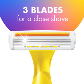 BIC Soleil razor with aloe vera strip close-up